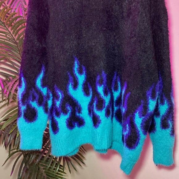 ADIKA - BLACK & BLUE FLAME SWEATER - Picture 4 of 13